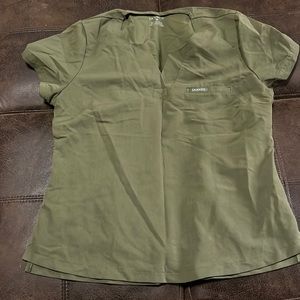 Women’s Jaanuu scrub top